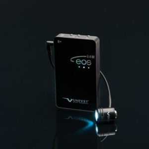 Product photo: EOS 2.0S - светодиодный осветитель с карманным аккумулятором